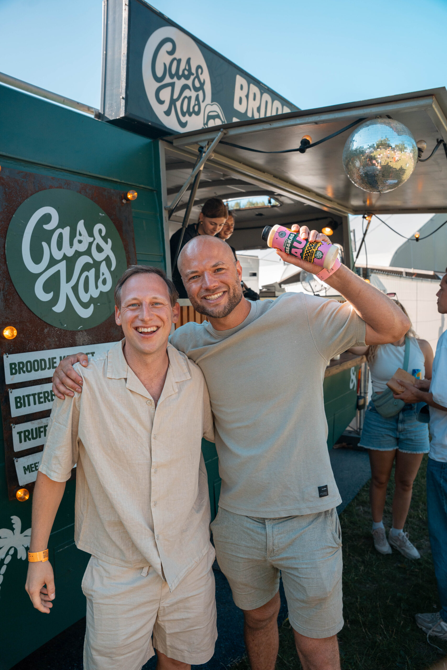 Cas & Kas op Boothstock Festival met hun eigen saus